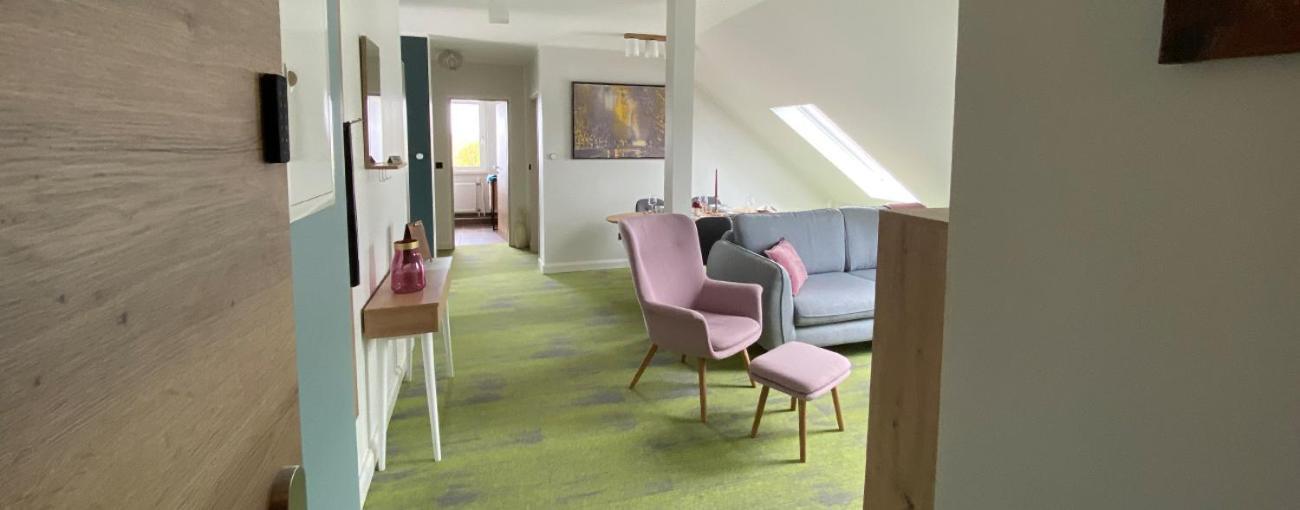 Besotel Mettmann-Schicke Fewo Oder Apartments Naehe Golfplatz Gruiten Und Neandertal Mit Glasfaser Wlan Und Parkplatz-Viele Schlafzimmer Mit Bad En Suite Dış mekan fotoğraf