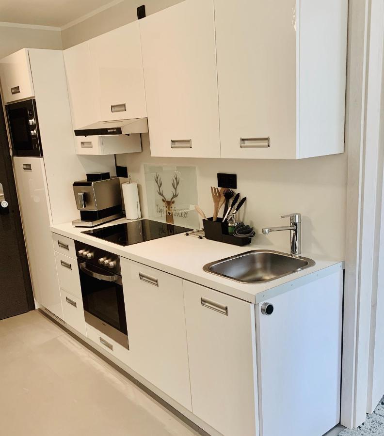 Besotel Mettmann-Schicke Fewo Oder Apartments Naehe Golfplatz Gruiten Und Neandertal Mit Glasfaser Wlan Und Parkplatz-Viele Schlafzimmer Mit Bad En Suite Dış mekan fotoğraf