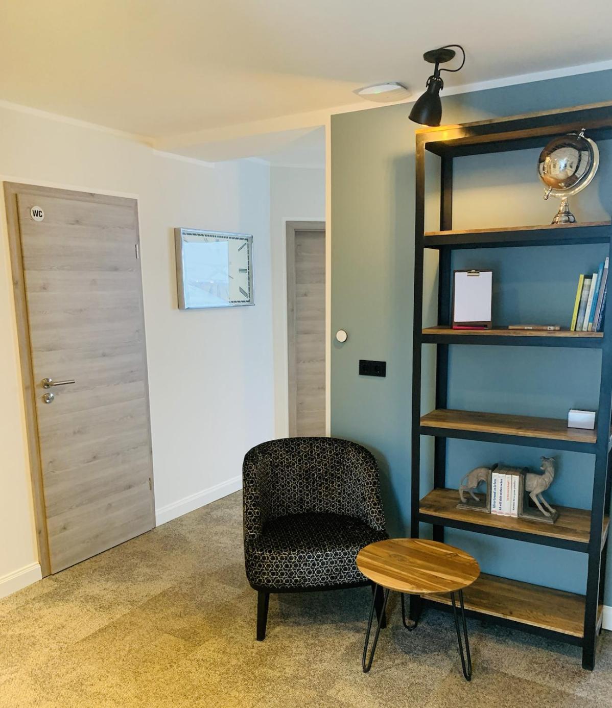 Besotel Mettmann-Schicke Fewo Oder Apartments Naehe Golfplatz Gruiten Und Neandertal Mit Glasfaser Wlan Und Parkplatz-Viele Schlafzimmer Mit Bad En Suite Dış mekan fotoğraf